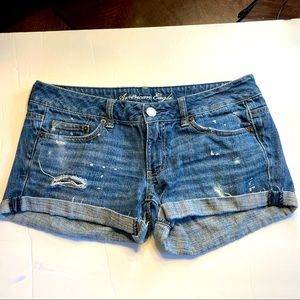 American Eagle Distressed Shorts Size 6